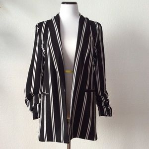 Black & White Pinstripe Blazer w/Scrunched Sleeves